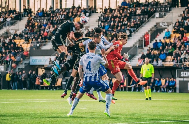 Màn so tài KuPS vs HJK Helsinki